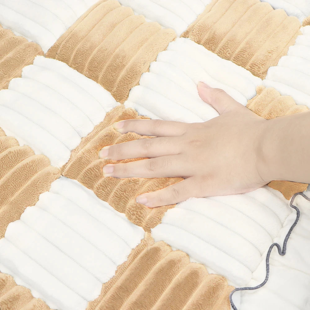 Scratchable Blanket, Anti-slip Washable Sofa Cushion